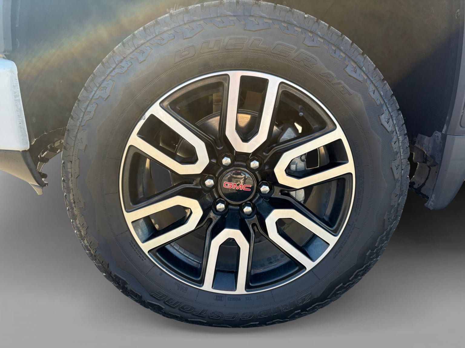 Used 2020 GMC Sierra 1500 AT4 w/ AT4 Premium Package AWD/4WD image 9