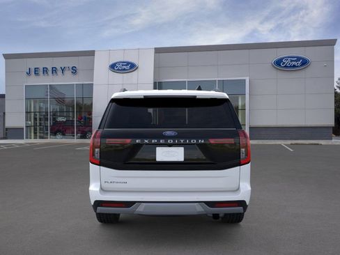 New 2025 Ford Expedition Platinum w/ Driver's Package image 28