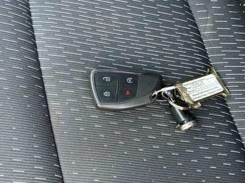 Used 2025 Chevrolet Equinox LT image 25