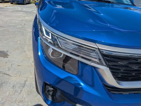 Certified 2022 Kia Seltos EX AWD/4WD image 10