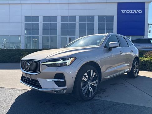 Used 2023 Volvo XC60 B5 Plus w/ Climate Package AWD/4WD image 39