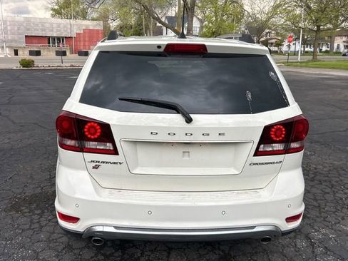 Used 2019 Dodge Journey Crossroad w/ Navigation Group AWD/4WD image 7