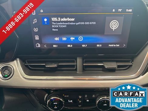Used 2025 Chevrolet Trax LT FWD image 6