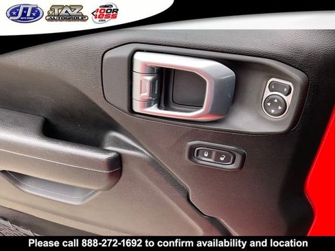 Used 2022 Jeep Gladiator Rubicon AWD/4WD image 11
