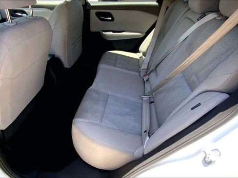 Used 2025 Nissan Rogue SV AWD/4WD image 20