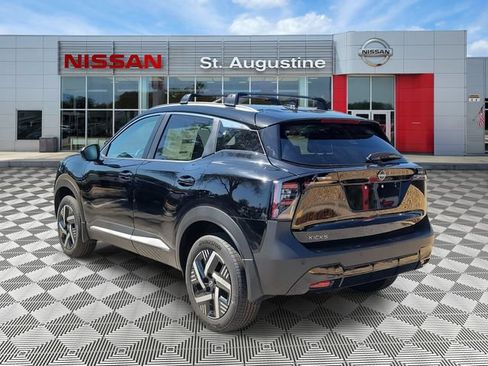 New 2026 Nissan Kicks SV w/ Cold Weather Package FWD image 4