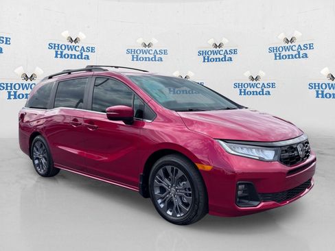 New 2026 Honda Odyssey Touring image 9