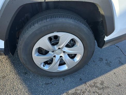 Certified 2023 Toyota RAV4 LE image 30