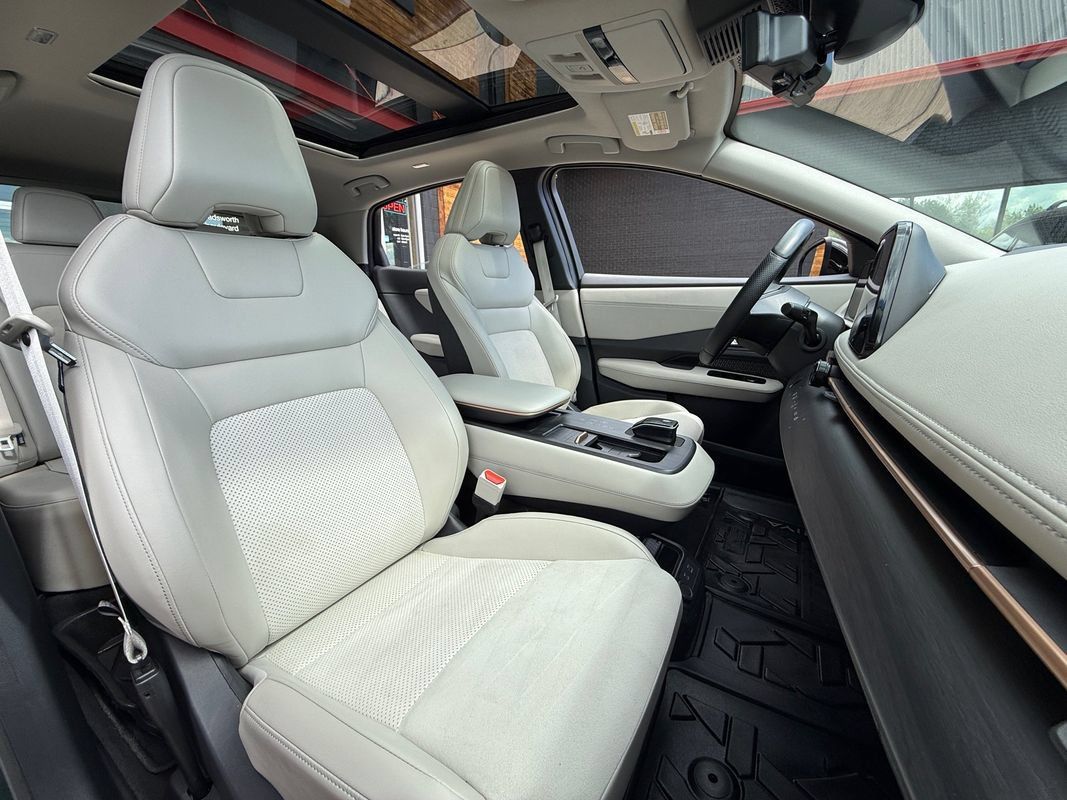 Used 2023 Nissan Ariya FWD image 20