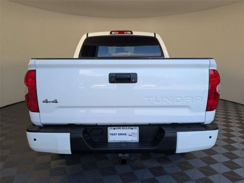 Used 2017 Toyota Tundra SR5 w/ SR5 Upgrade Package AWD/4WD image 7