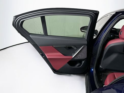 Used 2024 BMW 530i w/ Premium Package RWD image 28