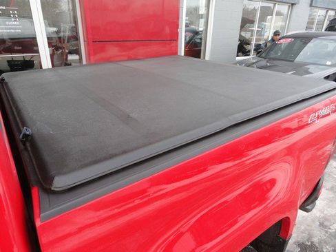 Used 2017 Chevrolet Colorado LT image 8