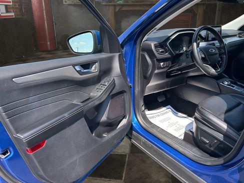 Used 2022 Ford Escape SEL image 16