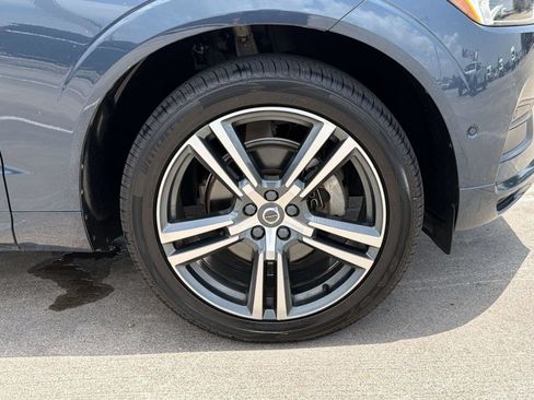 Used 2019 Volvo XC60 T5 Momentum FWD image 13