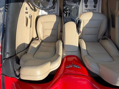 Used 2013 Chevrolet Corvette Grand Sport w/ 3LT Preferred Equipment Group RWD image 32