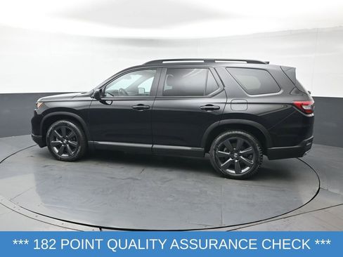 Certified 2025 Honda Pilot Sport image 4
