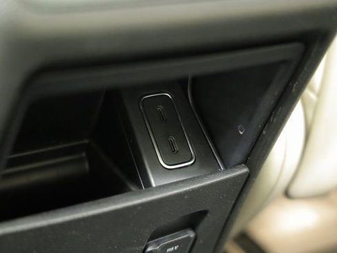 Used 2021 Mercedes-Benz GLE 350 w/ 3rd Row Seat Package image 39