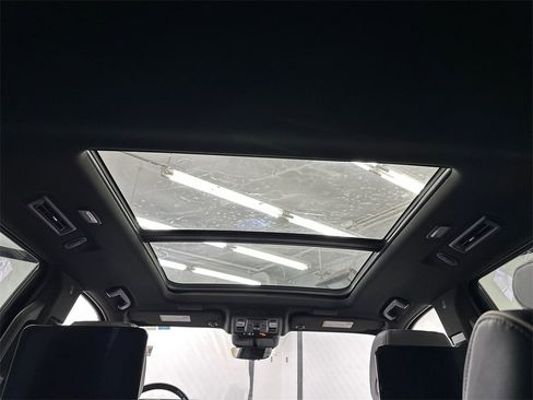 Used 2023 Cadillac Escalade Sport image 23