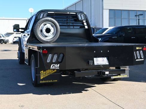 New 2026 Ford F550 4x4 Crew Cab image 4