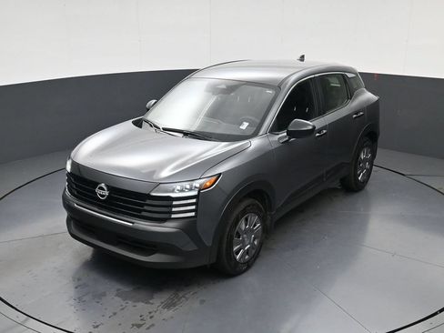 Used 2025 Nissan Kicks S FWD image 27