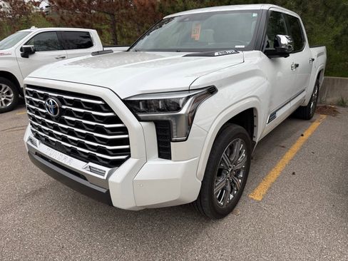 Used 2024 Toyota Tundra Capstone AWD/4WD image 5