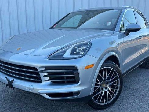 Used 2020 Porsche Cayenne AWD/4WD image 1