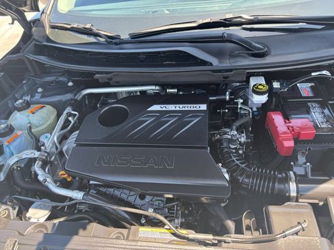 Used 2025 Nissan Rogue SV FWD image 34