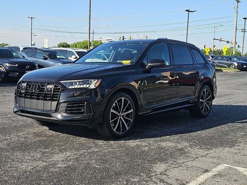 Used 2023 Audi Q7 3.0T Prestige w/ Prestige Package AWD/4WD image 16