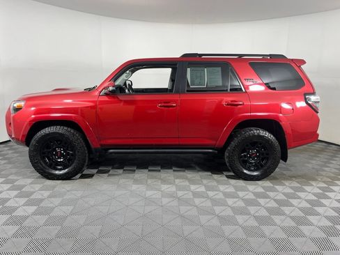 Used 2023 Toyota 4Runner TRD Off-Road Premium w/ Off Road Premium Plus Package AWD/4WD image 15
