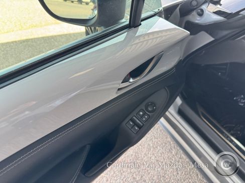 New 2026 MAZDA MX-5 Miata Club w/ Interior Package RWD image 13