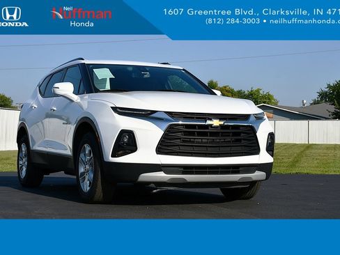 Used 2022 Chevrolet Blazer LT FWD image 1