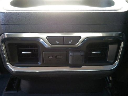 Used 2019 GMC Sierra 1500 SLT w/ SLT Premium Package image 11