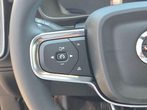 Used 2023 Volvo XC40 Recharge Plus AWD/4WD image 17