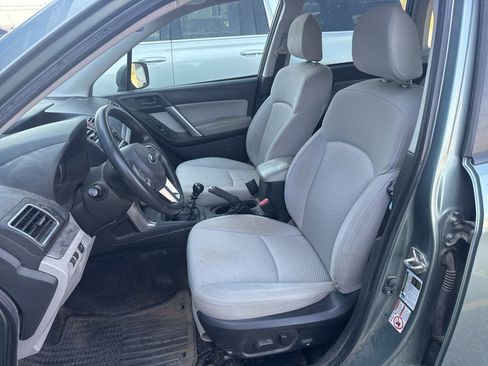 Used 2017 Subaru Forester 2.5i Premium image 9