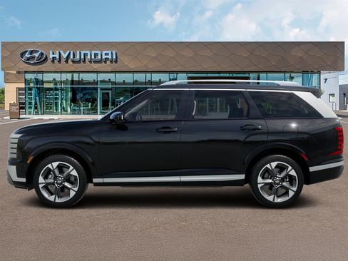 Used 2026 Hyundai Palisade Limited AWD/4WD image 3