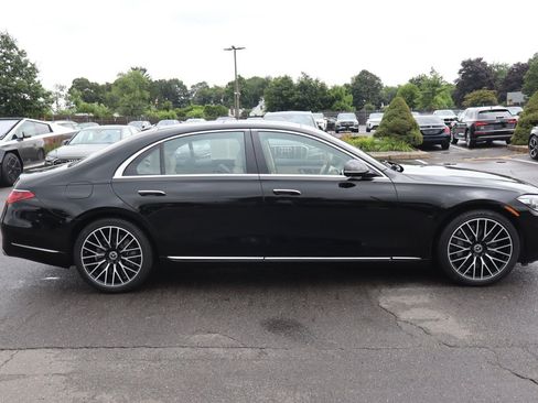 Used 2023 Mercedes-Benz S 580 4MATIC Sedan image 4