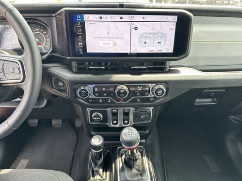 Used 2025 Jeep Wrangler Sport AWD/4WD image 14