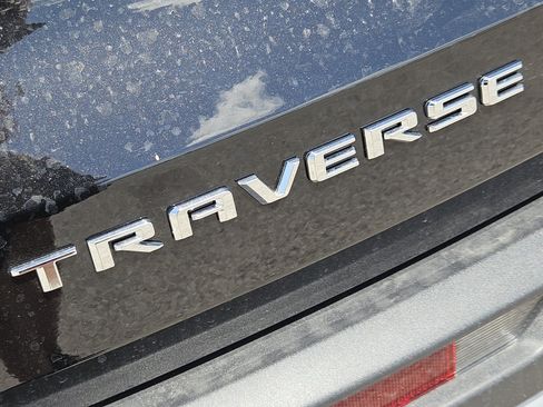 New 2026 Chevrolet Traverse LT w/ Sun and Wheel Package FWD image 8