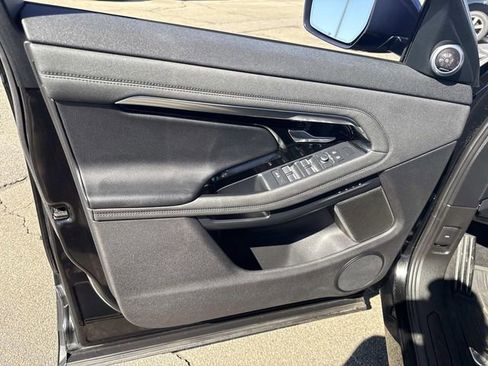 Used 2021 Land Rover Range Rover Evoque SE image 21