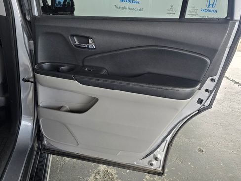 Used 2016 Honda Pilot EX-L image 17