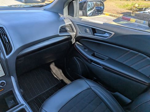 Certified 2024 Ford Edge ST-Line image 20