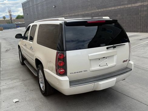 Used 2013 GMC Yukon XL Denali RWD image 6