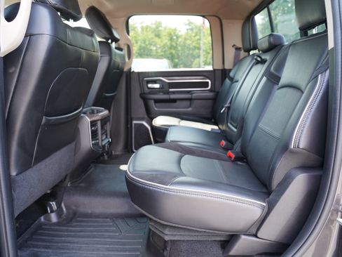 Used 2019 RAM 2500 Laramie AWD/4WD image 5