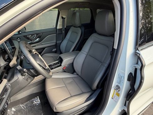 New 2026 Lincoln Corsair Reserve image 23