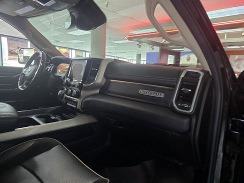 Used 2020 RAM 2500 Laramie AWD/4WD image 16