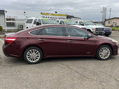 Used 2015 Toyota Avalon XLE Touring image 3