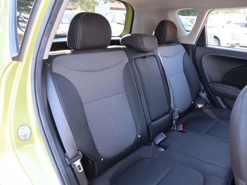Used 2017 Kia Soul + FWD image 22