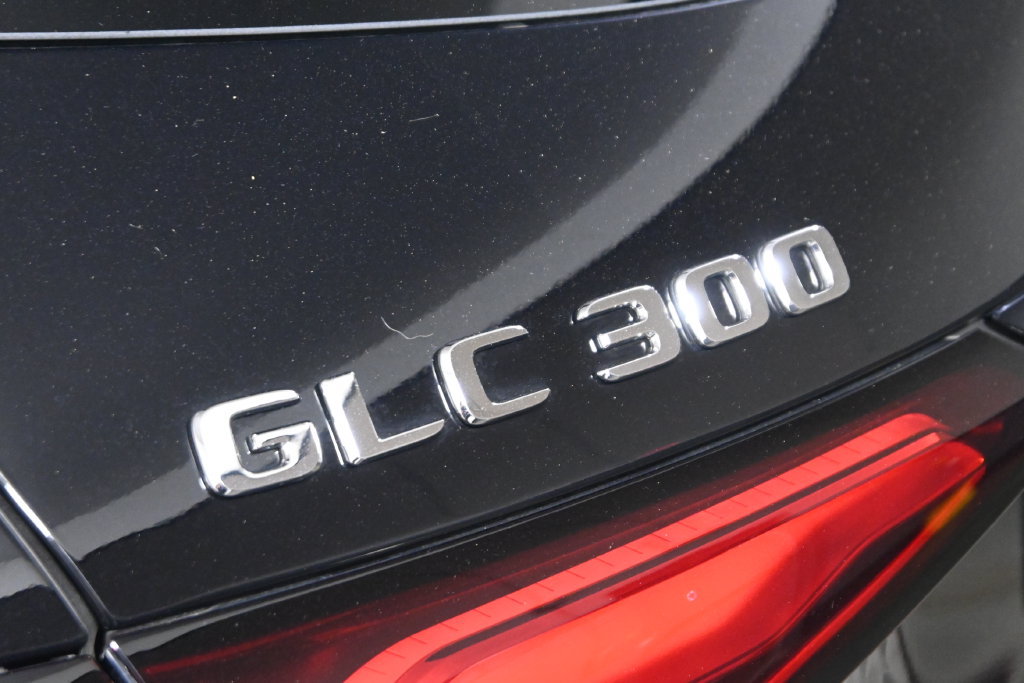 Certified 2026 Mercedes-Benz GLC 300 4MATIC image 36