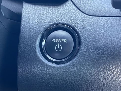 Used 2025 Toyota Camry SE FWD image 23