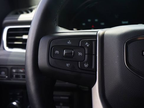 Used 2024 GMC Yukon Denali w/ Advanced Technology Package AWD/4WD image 31